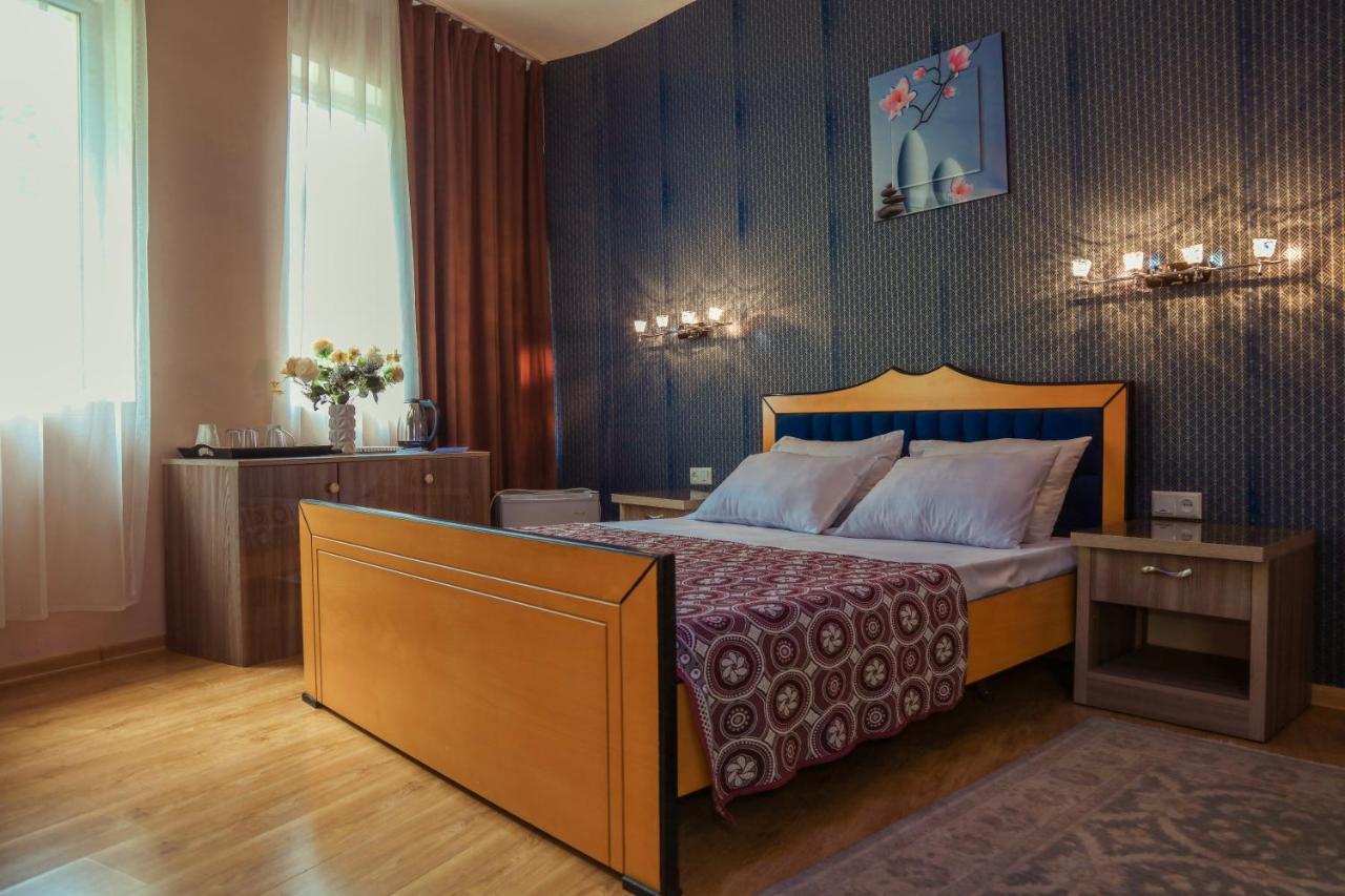 Hotel Borjomi Aisi Боржоми Екстериор снимка