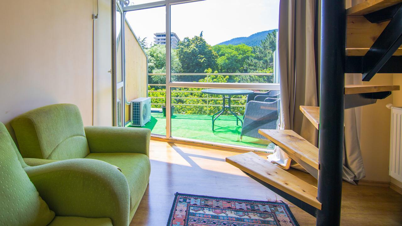 Hotel Borjomi Aisi Боржоми Екстериор снимка