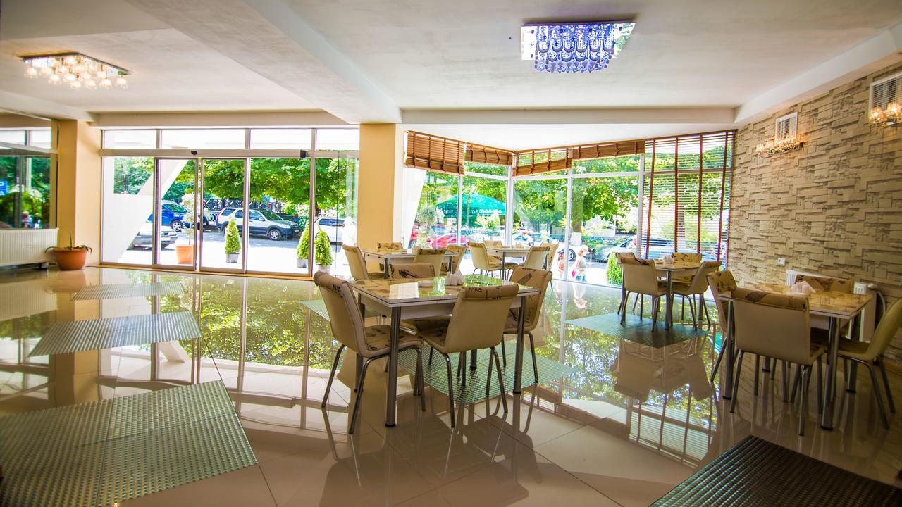 Hotel Borjomi Aisi Боржоми Екстериор снимка