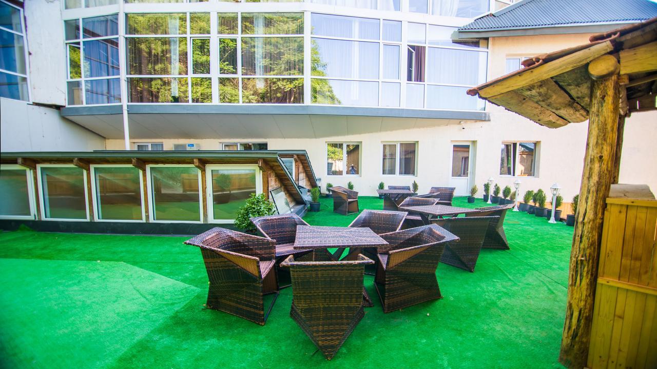 Hotel Borjomi Aisi Боржоми Екстериор снимка