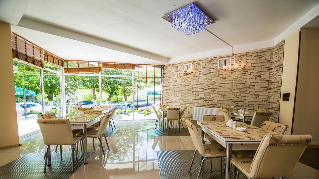 Hotel Borjomi Aisi Боржоми Екстериор снимка