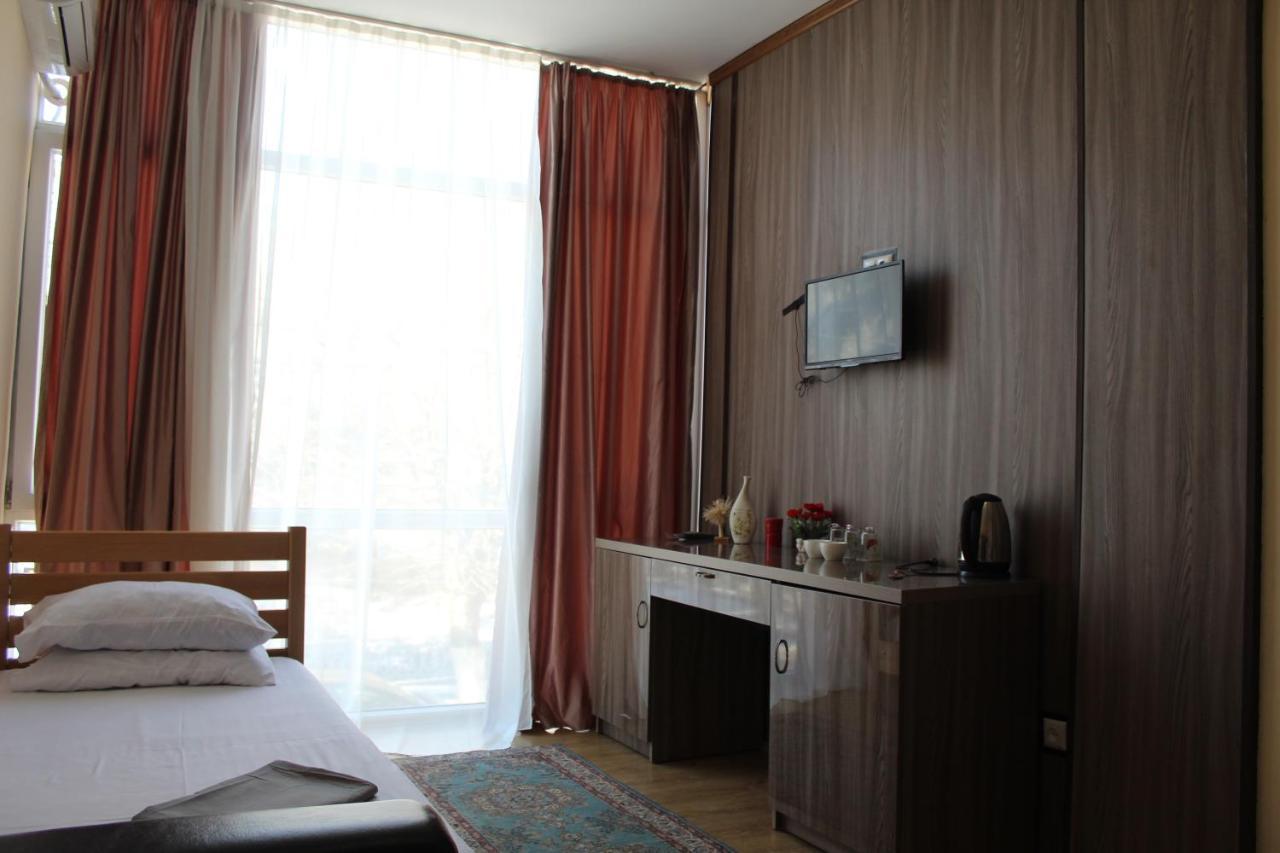 Hotel Borjomi Aisi Боржоми Екстериор снимка