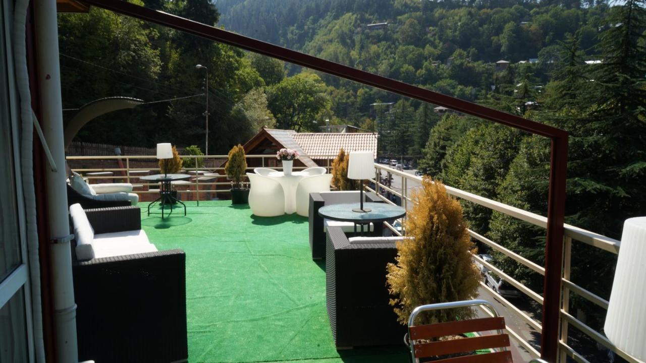 Hotel Borjomi Aisi Боржоми Екстериор снимка