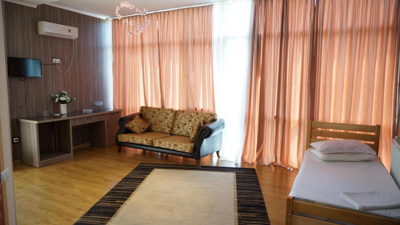 Hotel Borjomi Aisi Боржоми Екстериор снимка